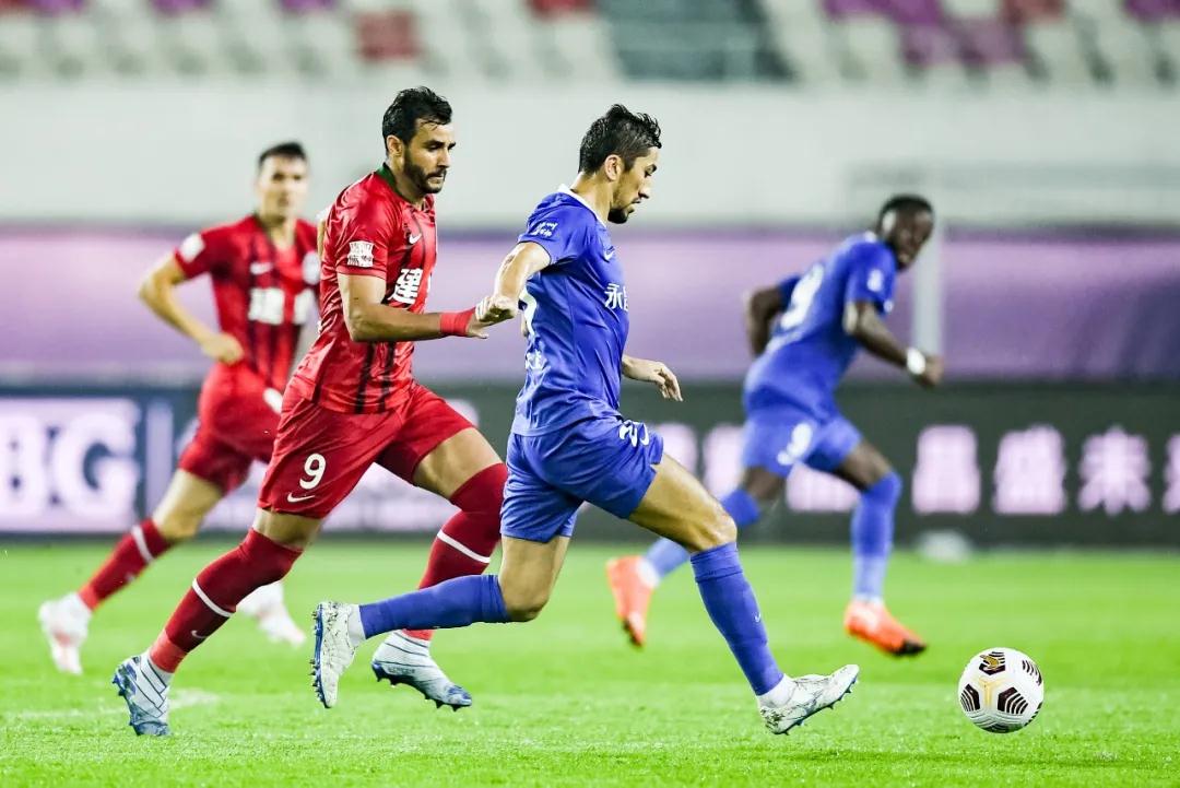 الأهلي والزمالك في اليد اليومصراع الكبار على أرض الملعب