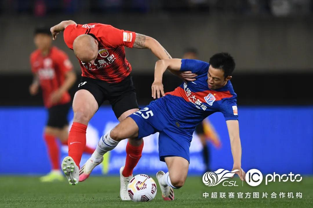 من بطل دوري أبطال أوروبا 2021؟