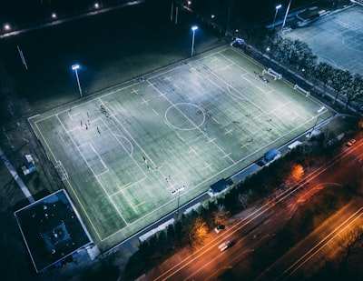 هل يوجد مباراة اليوم في الدوري الإنجليزي؟